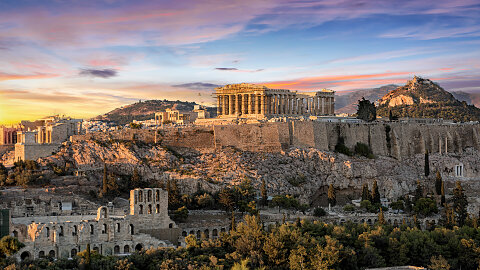 Sights To See While On a Tour in Greece