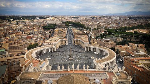 Vatican Museums / Sistine Chapel / St. Peter's Basilica /  Colisseum and Imperial forum